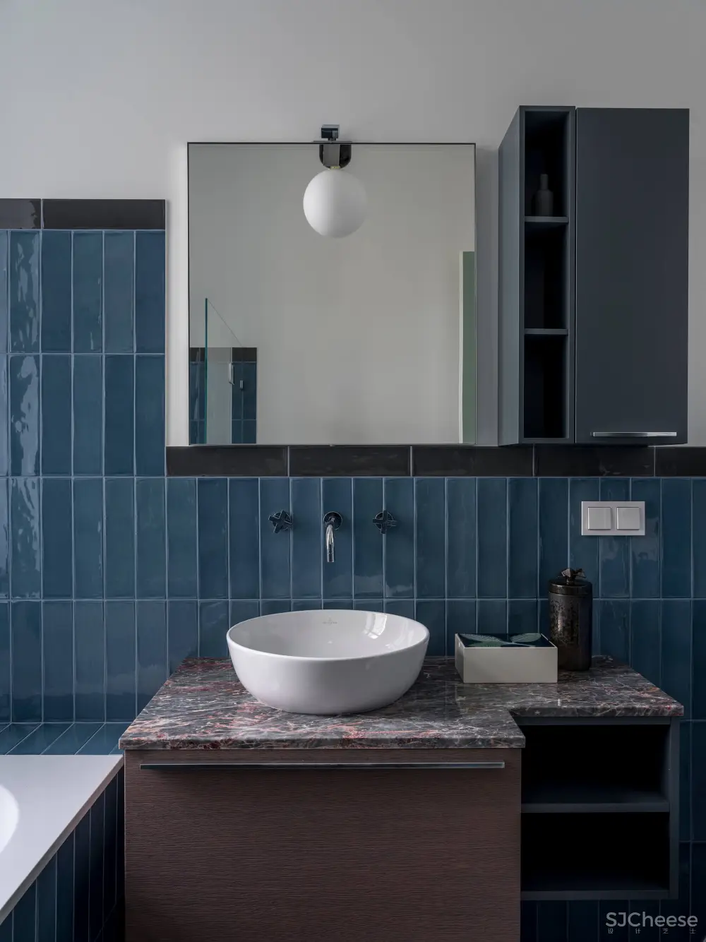 Anna Clark | 俄罗斯一间19世纪浪漫复古公寓