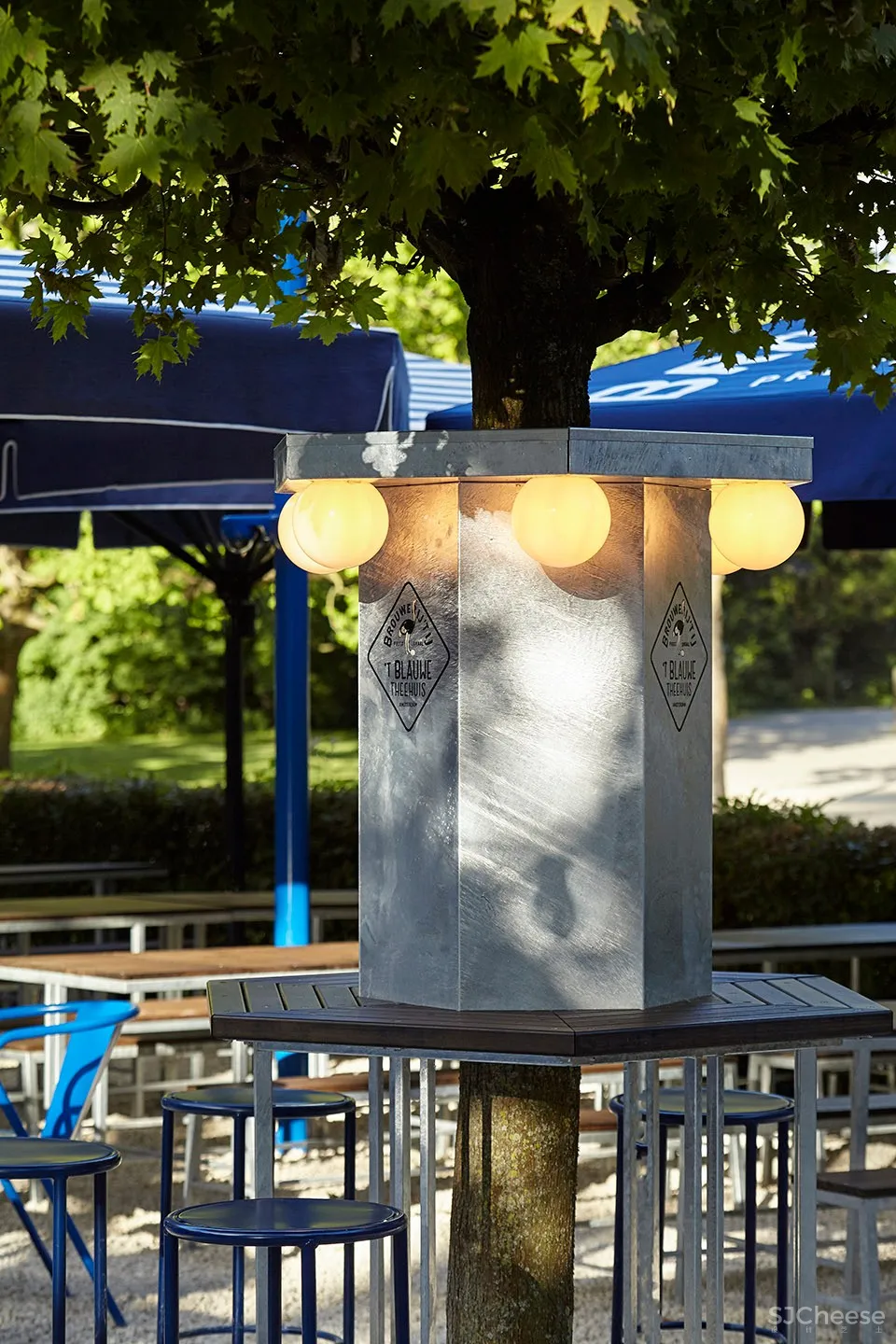 新作 | Studio Modijefsky:阿姆斯特丹 Blauwe Theehuis酒吧餐厅