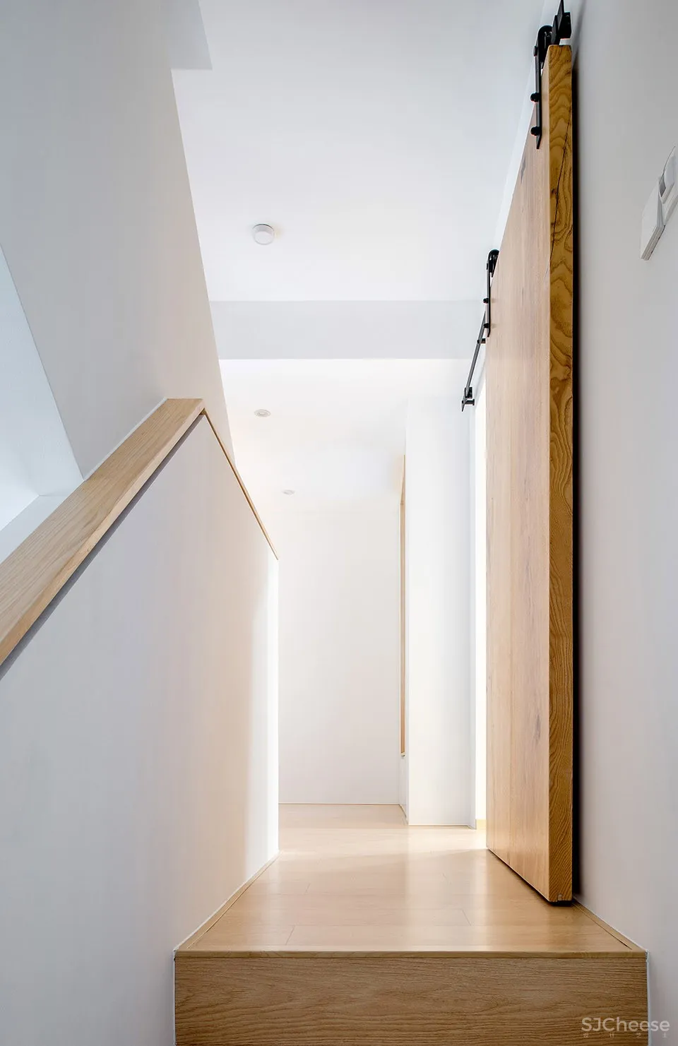 新作 | 大海小燕设计工作室：上海 几何空间 – 二娃乐园