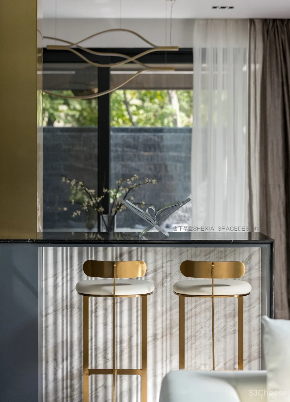 【宁洁设计作品 | 一半冷艳 · 一半迷红 】