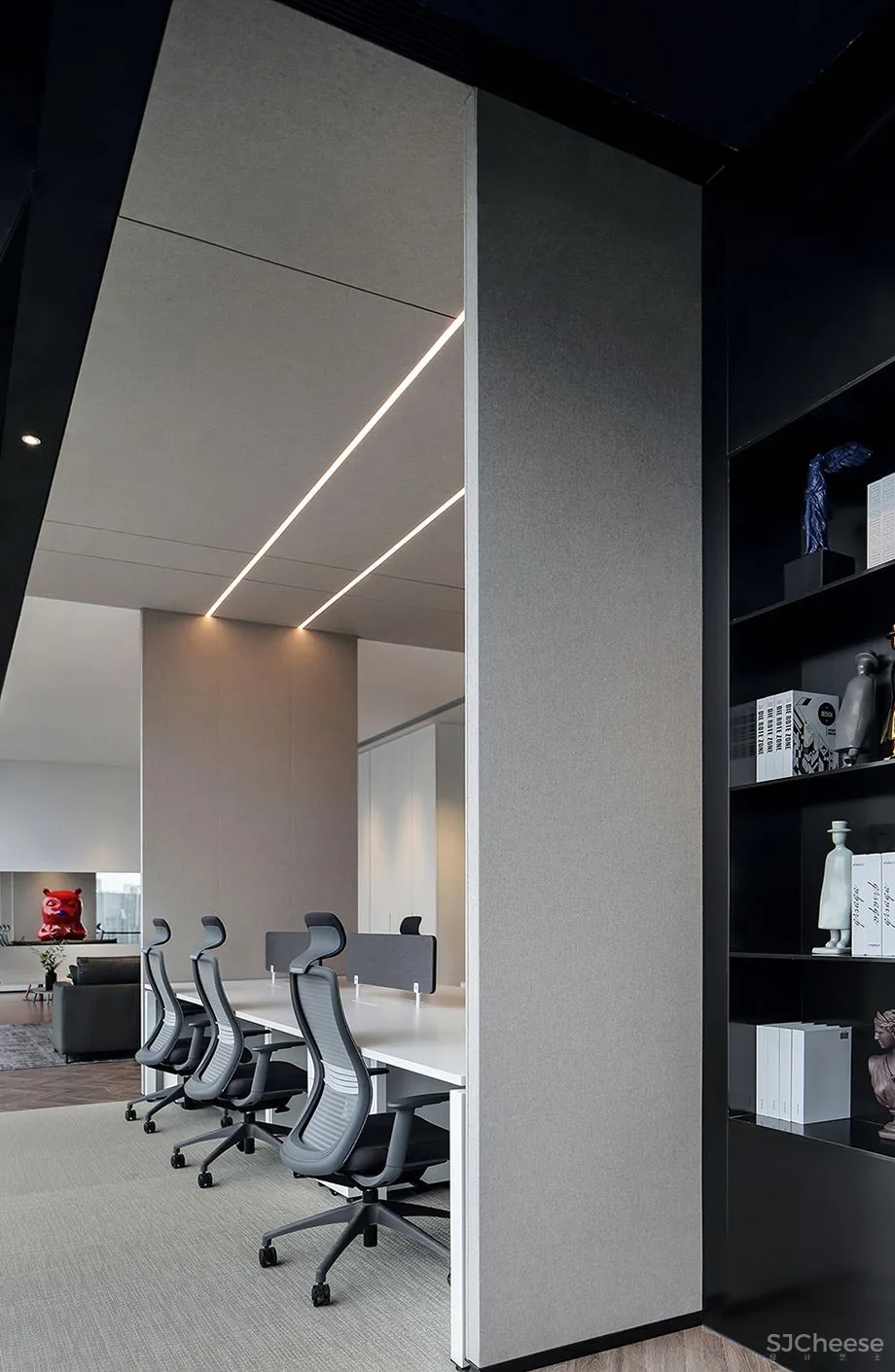 岳蒙新作:简而干练,跳脱于前!