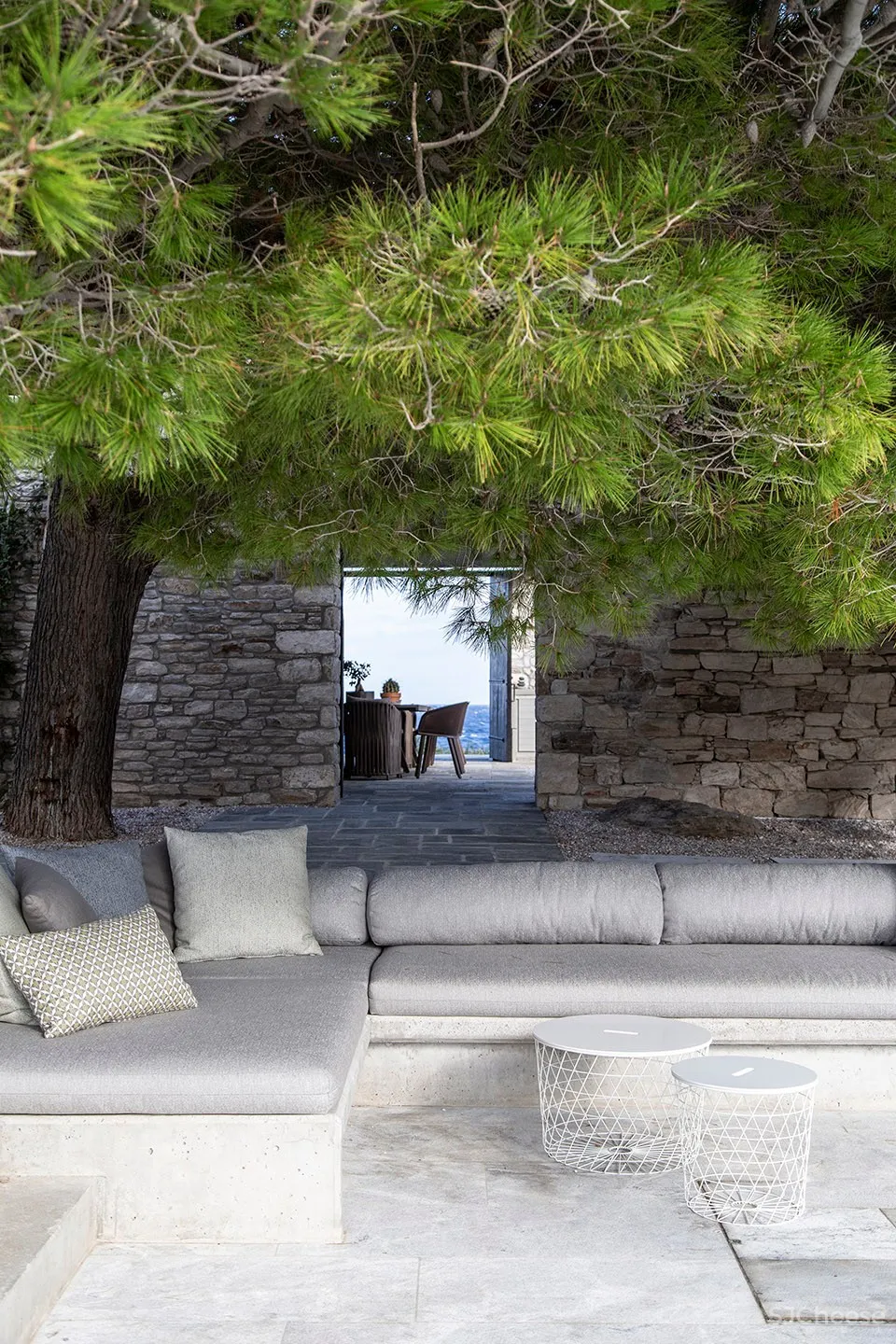 Room Service | 希腊 Attica海湾住宅