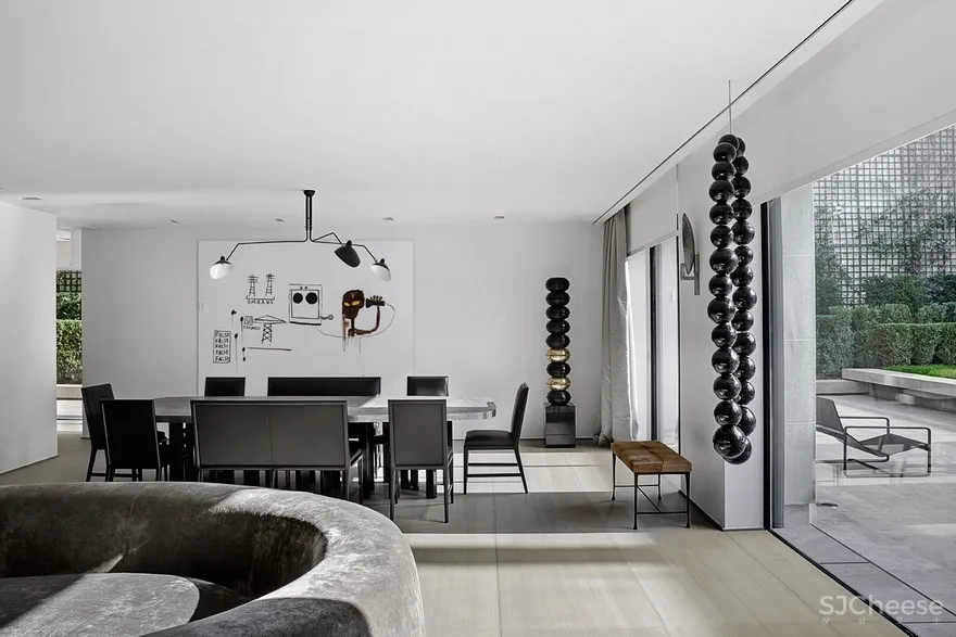Sophisticated Parisian Apartment by Olivier Dwek