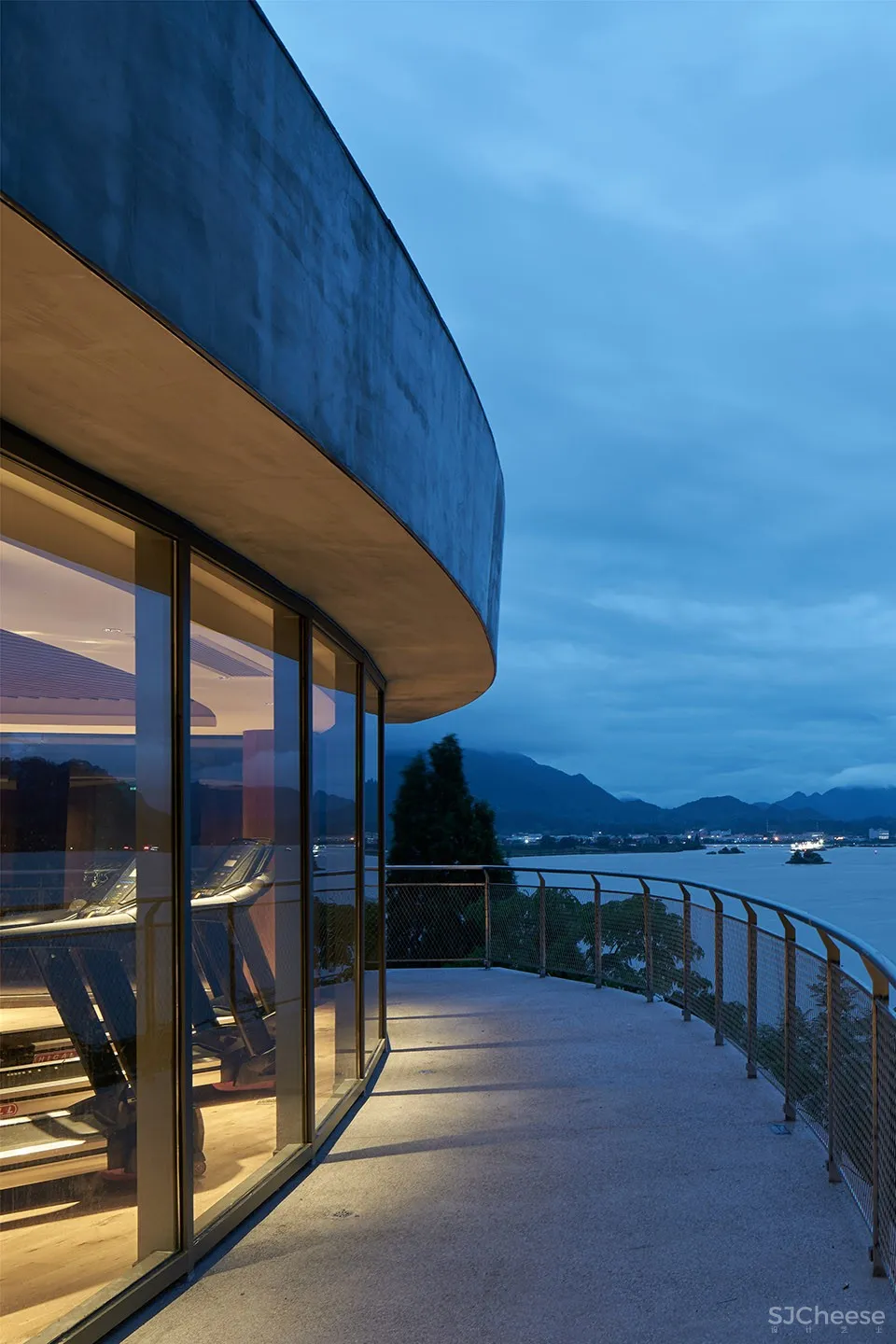 新作 | 中国美术学院风景建筑设计研究总院:杭州 星舟 – 富春江畔的空中泳池