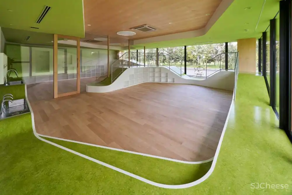 日本崎玉县ESR久喜DC托儿所综合体设计