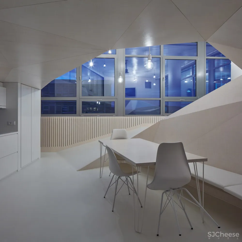 新作 | petrjanda/brainwork:捷克 兹林32号阁楼式公寓