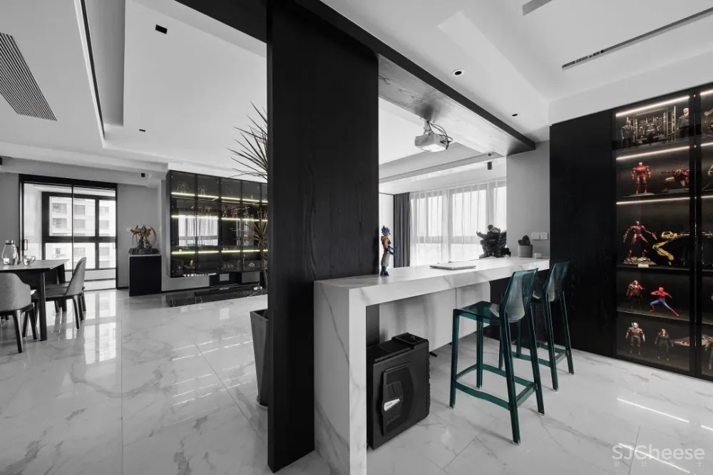 力设计 新作丨手办一面墙 江边一套房