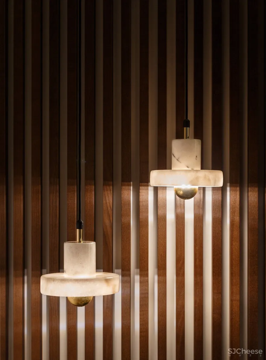 Timeless Apartment in Odessa City / Svoya Studio