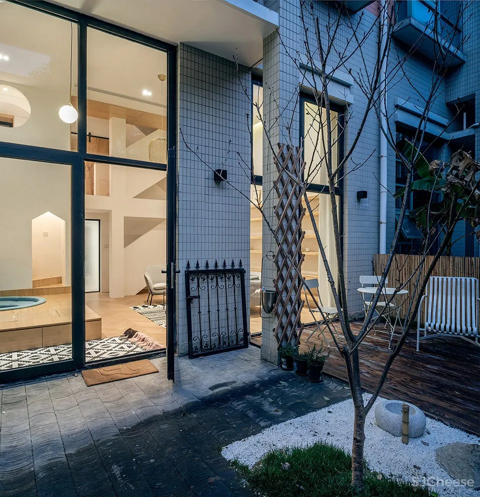 新作 | 大海小燕设计工作室：上海 几何空间 – 二娃乐园