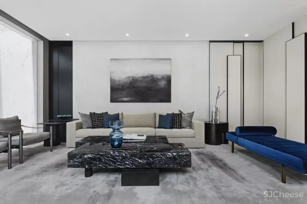 LSD | 寻找向心而生的唯一解