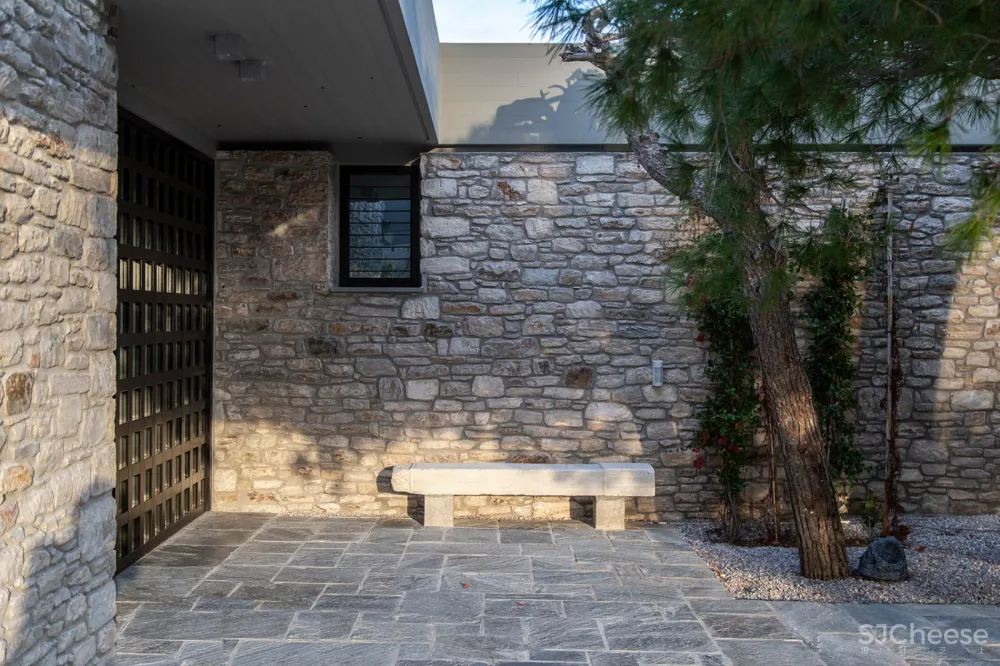 Room Service | 希腊 Attica海湾住宅