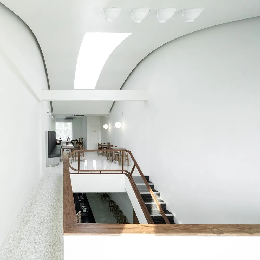 新作 | Pommballstudio：由私宅改造的咖啡店“8号中转站”