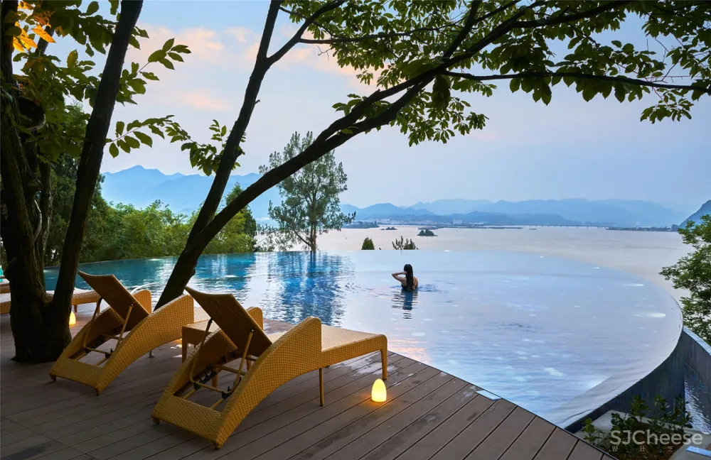 新作 | 中国美术学院风景建筑设计研究总院:杭州 星舟 – 富春江畔的空中泳池