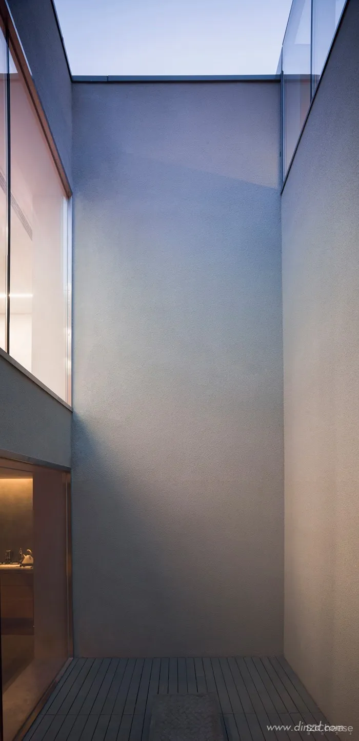 左通右达 | 在腾挪转移中,缓缓降临