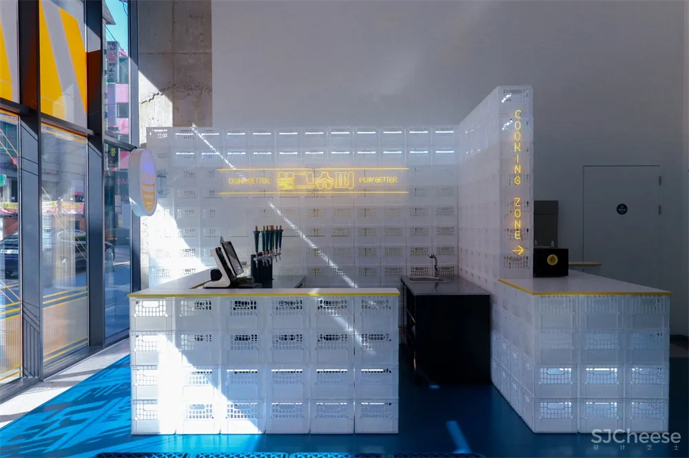 Glamo Studio | 韩国首尔一家83平米啤酒吧