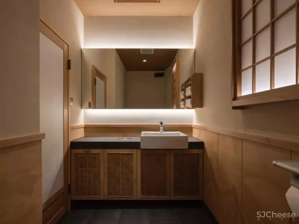 周讌如 | 设计纯粹温情日料店