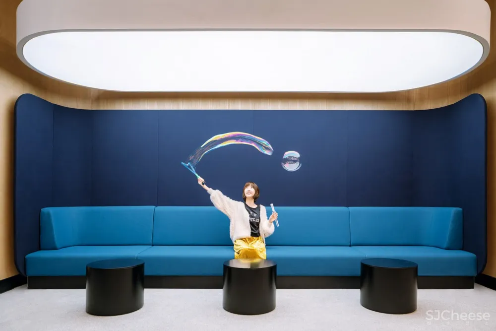 新作 | Ippolito Fleitz Group:上海 SOHO五角场3Q