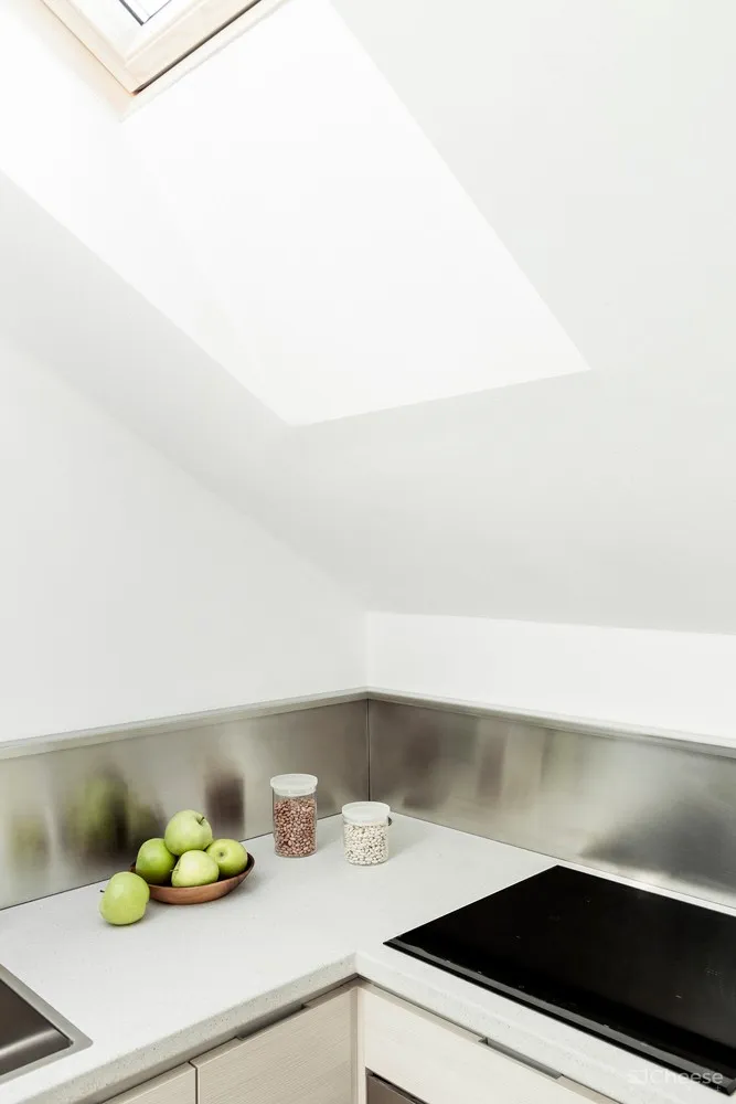 untitled architecture | 米兰住宅顶层改造