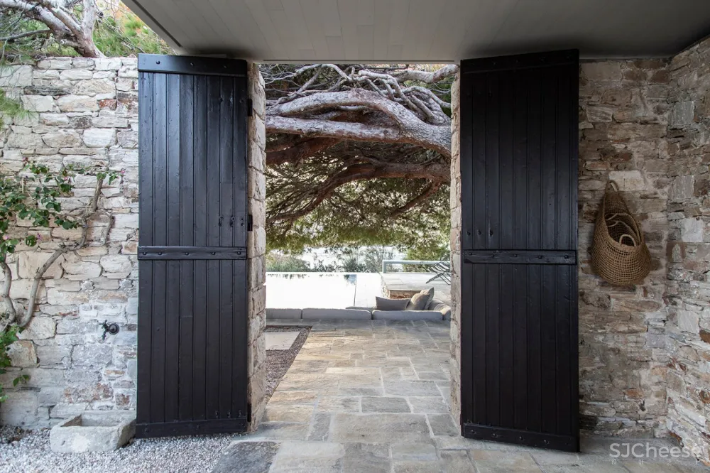 Room Service | 希腊 Attica海湾住宅