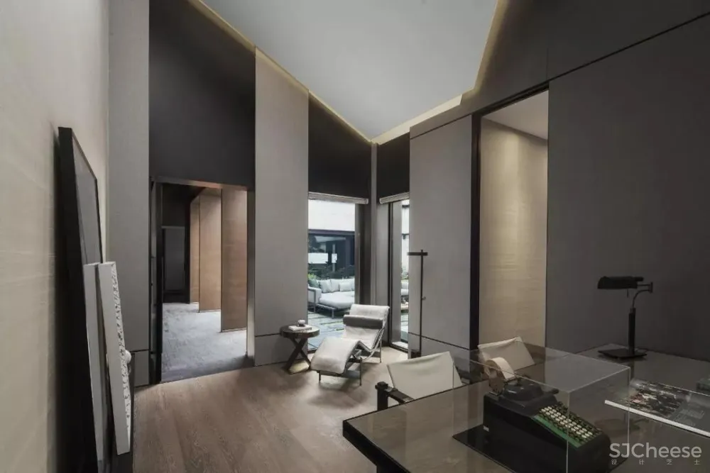 LSD | 寻找向心而生的唯一解