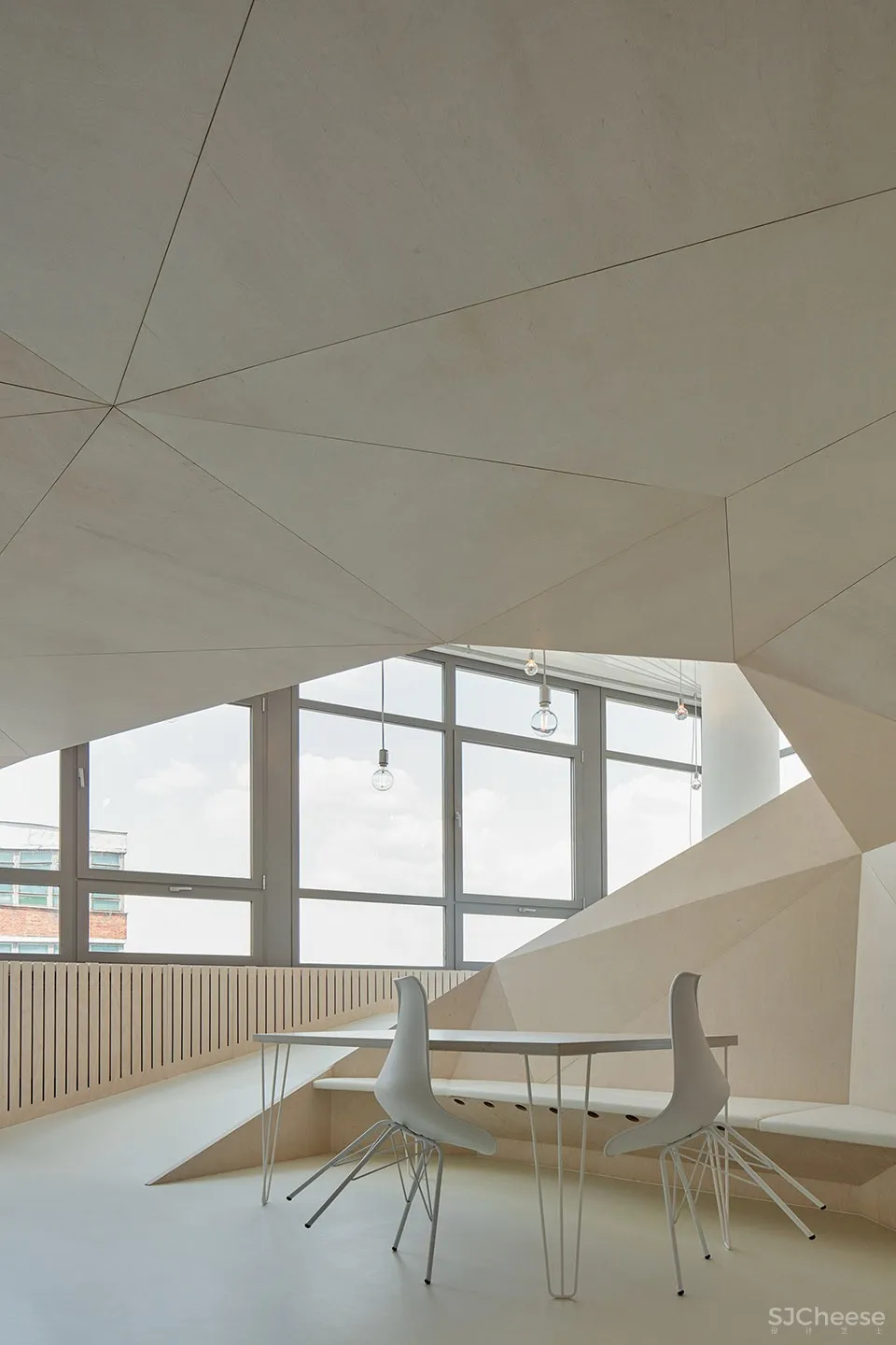 新作 | petrjanda/brainwork:捷克 兹林32号阁楼式公寓