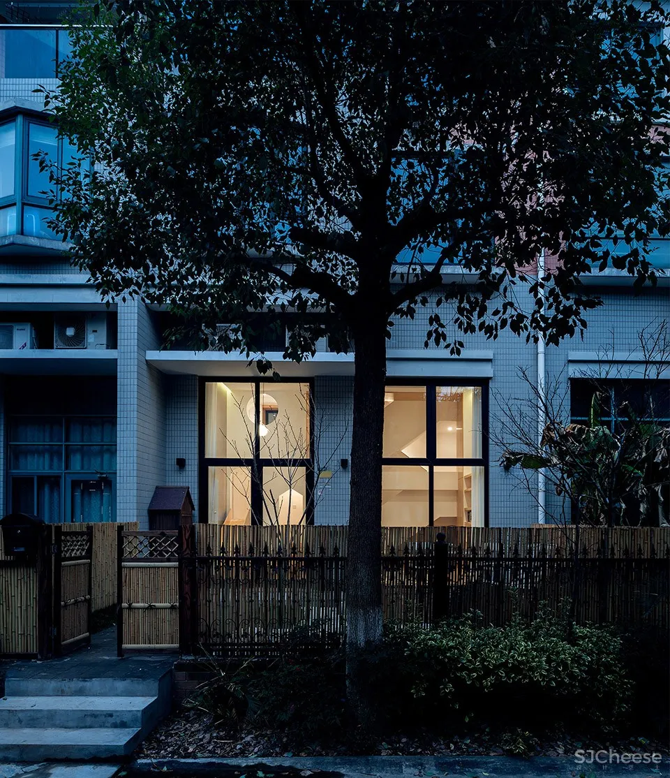 新作 | 大海小燕设计工作室：上海 几何空间 – 二娃乐园