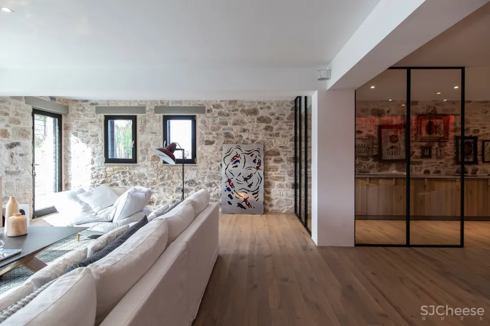 Room Service | 希腊 Attica海湾住宅