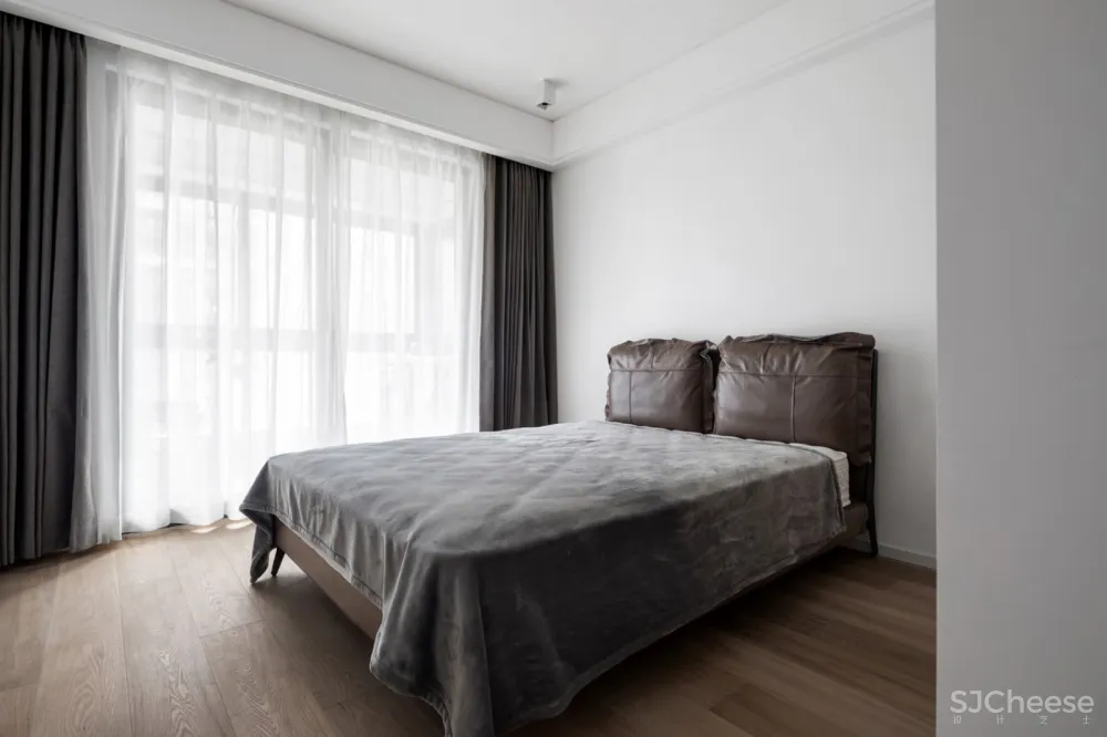 Silent depth |《璞.真》居然之间，极简黑白