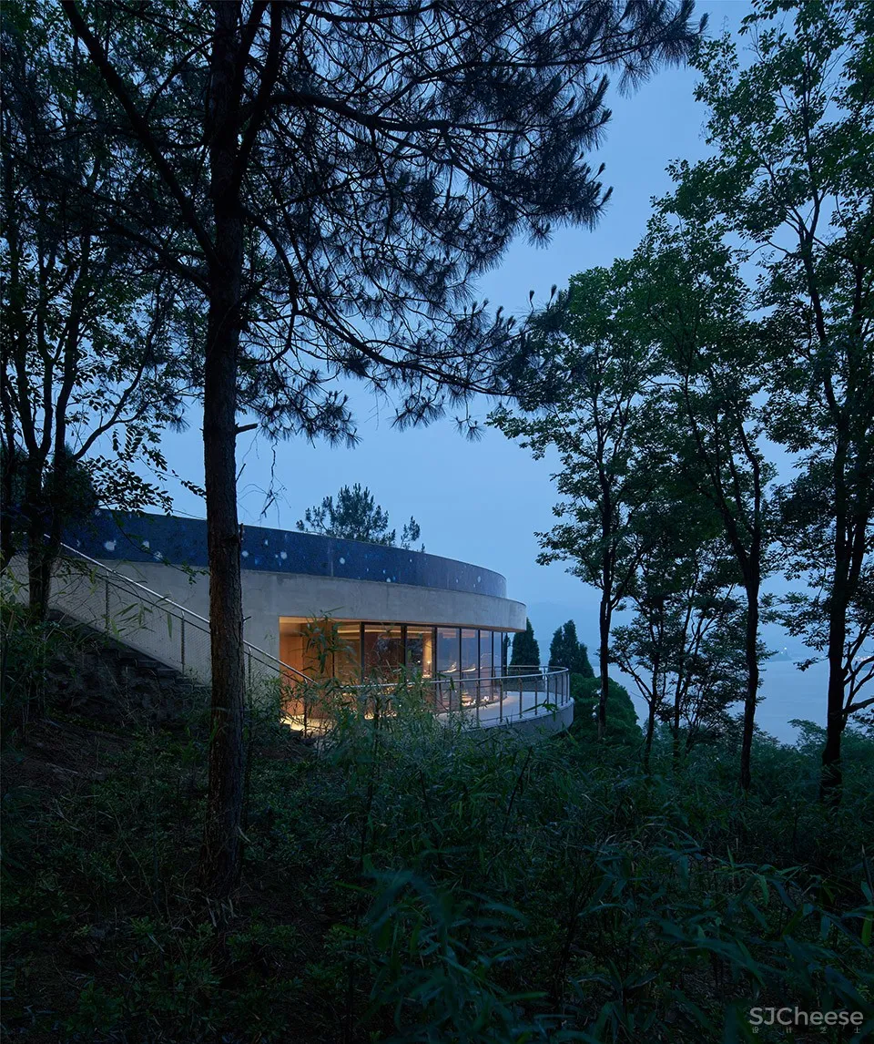 新作 | 中国美术学院风景建筑设计研究总院:杭州 星舟 – 富春江畔的空中泳池