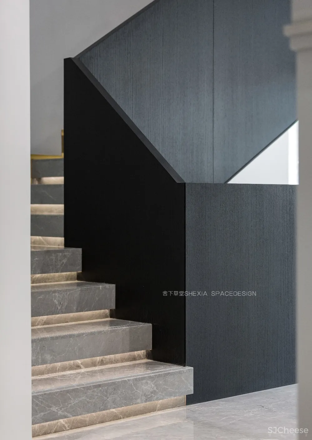 【宁洁设计作品 | 一半冷艳 · 一半迷红 】