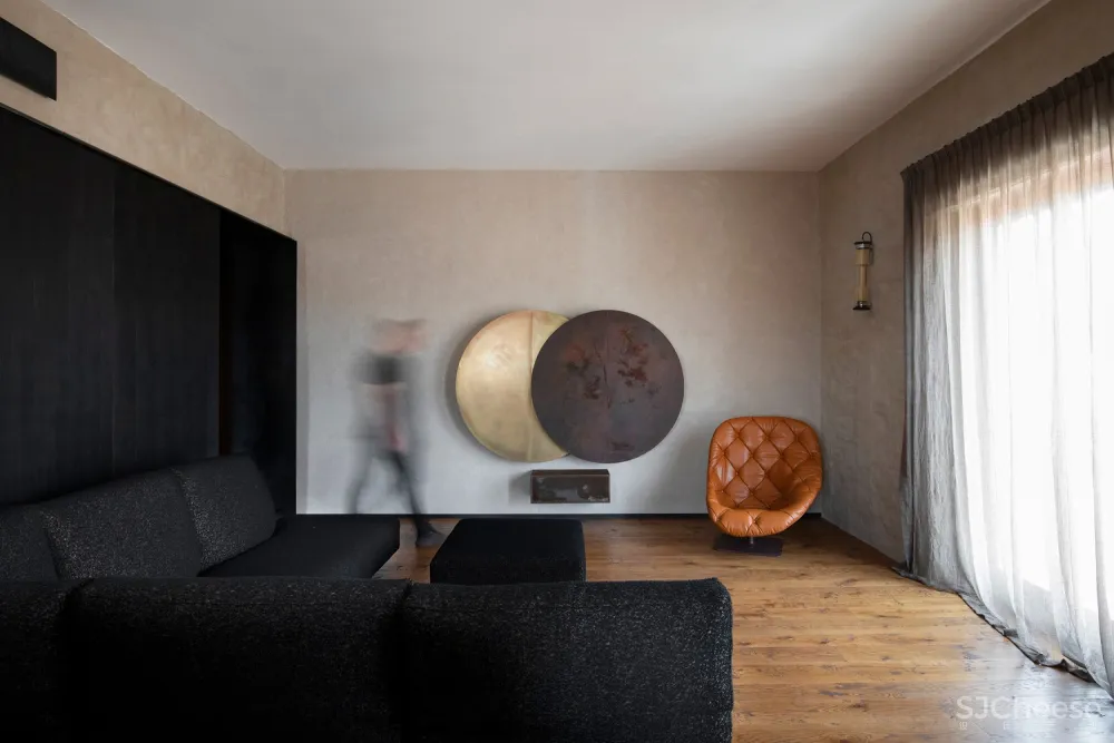 首发 | Bricolo Falsarella:意大利顶层高级感公寓