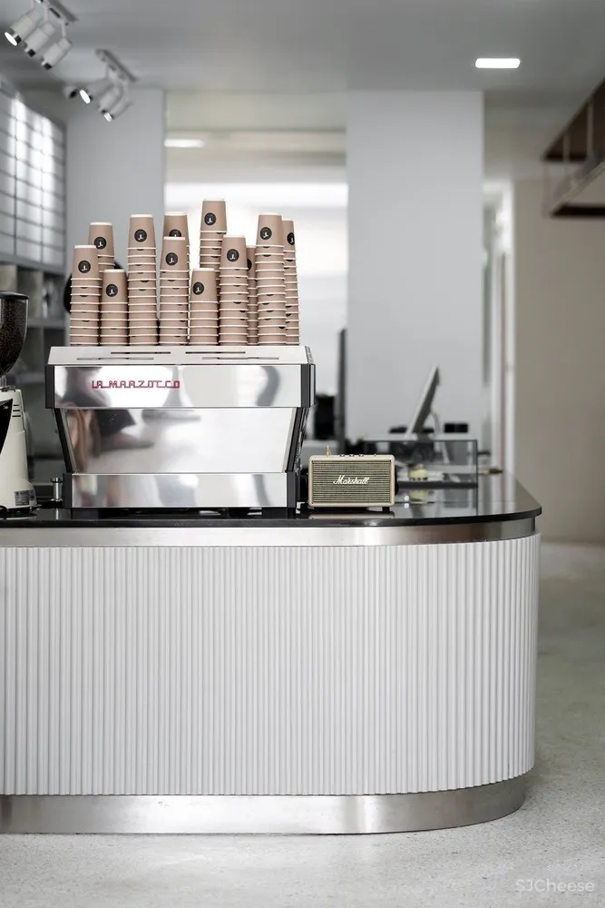 新作 | Pommballstudio：由私宅改造的咖啡店“8号中转站”