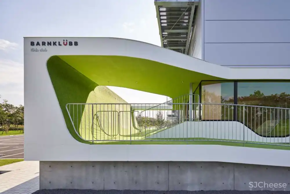 日本崎玉县ESR久喜DC托儿所综合体设计