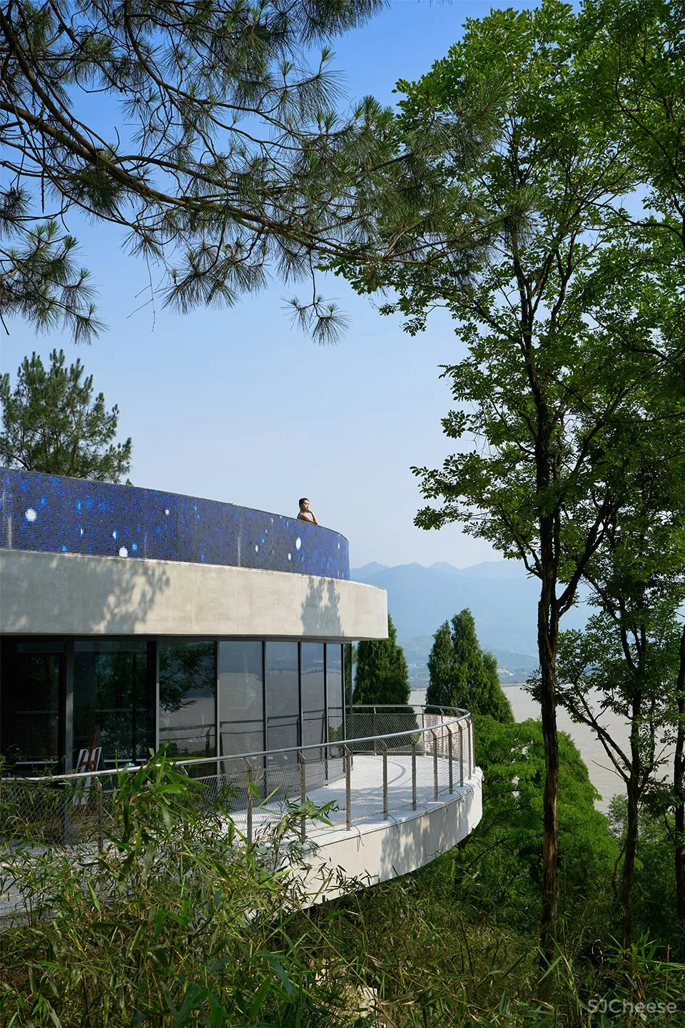 新作 | 中国美术学院风景建筑设计研究总院:杭州 星舟 – 富春江畔的空中泳池