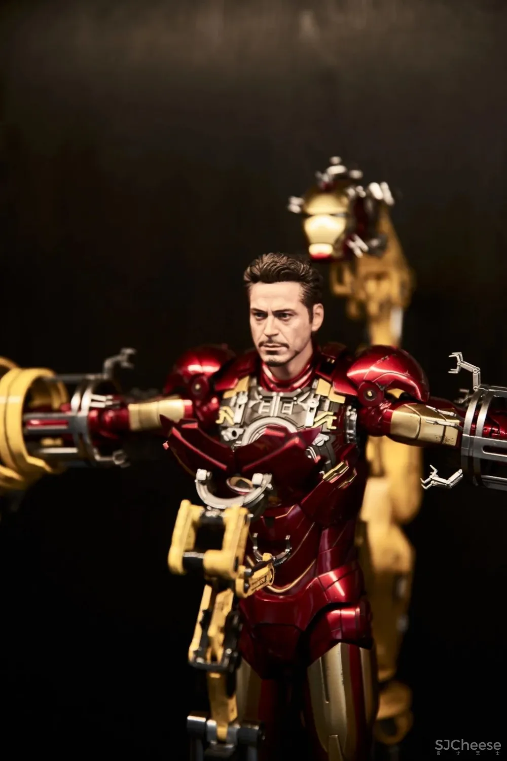 力设计 新作丨手办一面墙 江边一套房