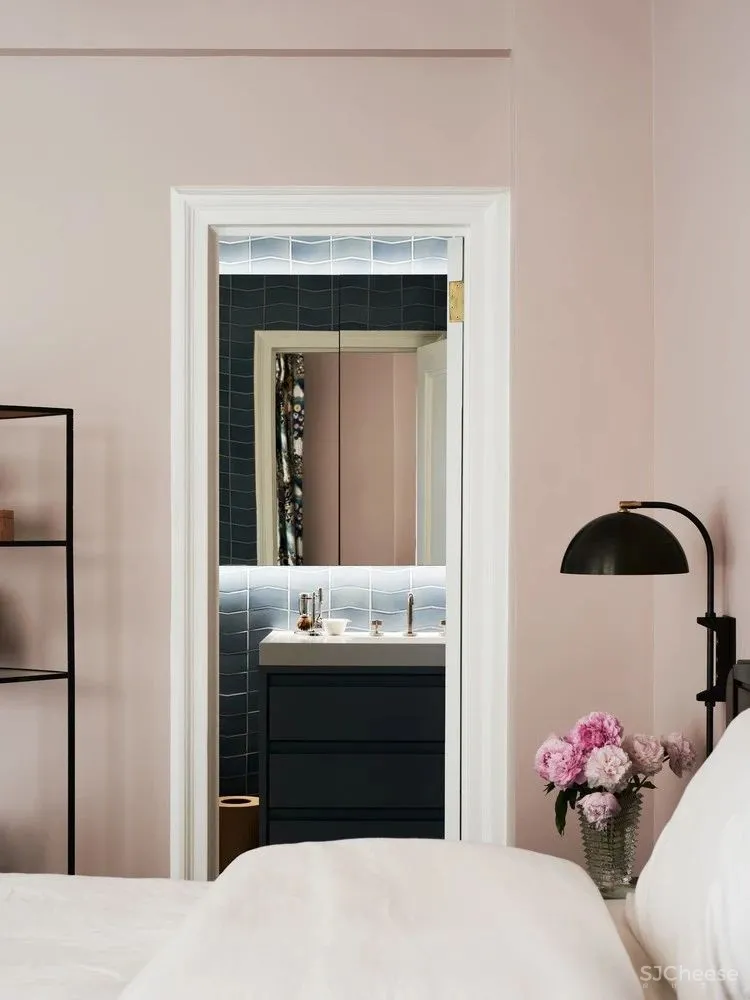 旧房翻新瞬间变成豪华公寓丨看这个设计师是如何改造的