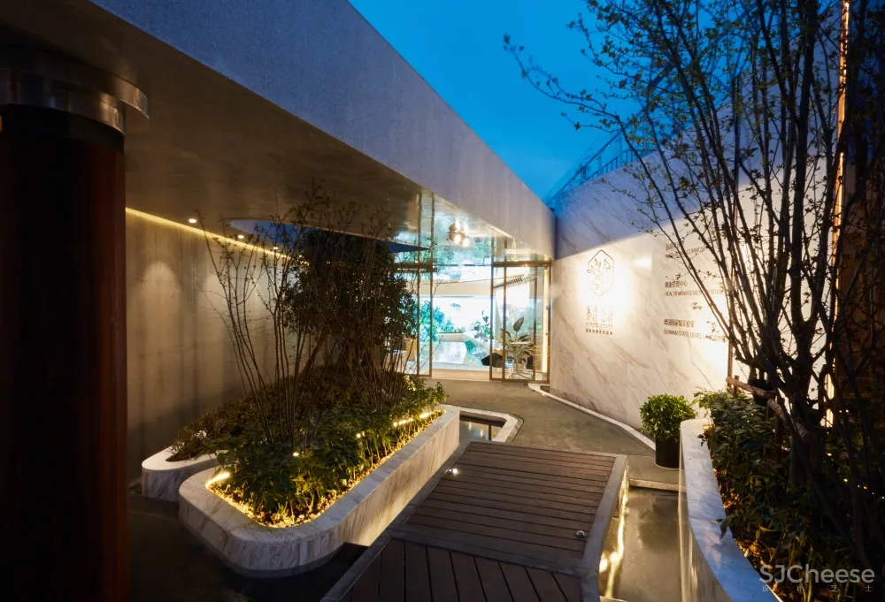 SODA Architects | 南京一闲置地下车库改造设计