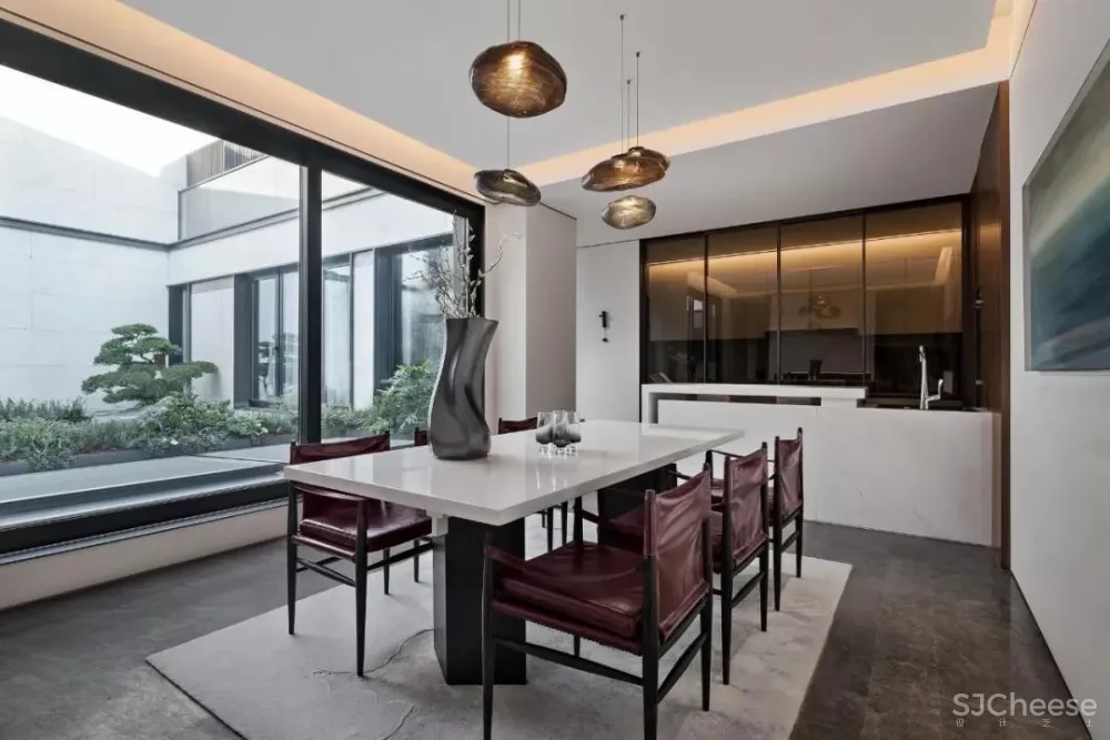 LSD | 寻找向心而生的唯一解