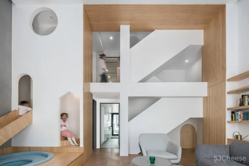 新作 | 大海小燕设计工作室：上海 几何空间 – 二娃乐园