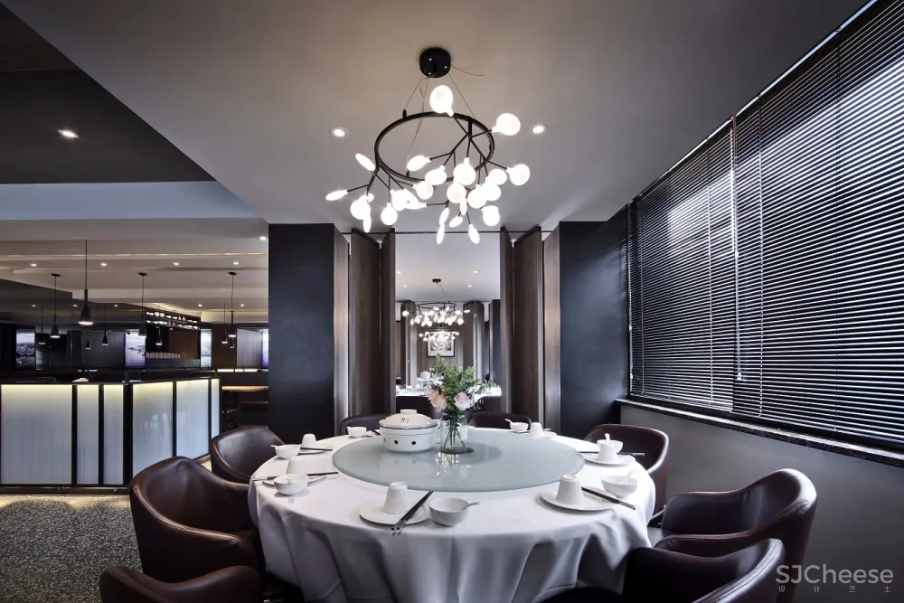 餐厅空间设计【艺鼎新作】晓升，一场撩拨情感的视觉与味觉的温馨体验
