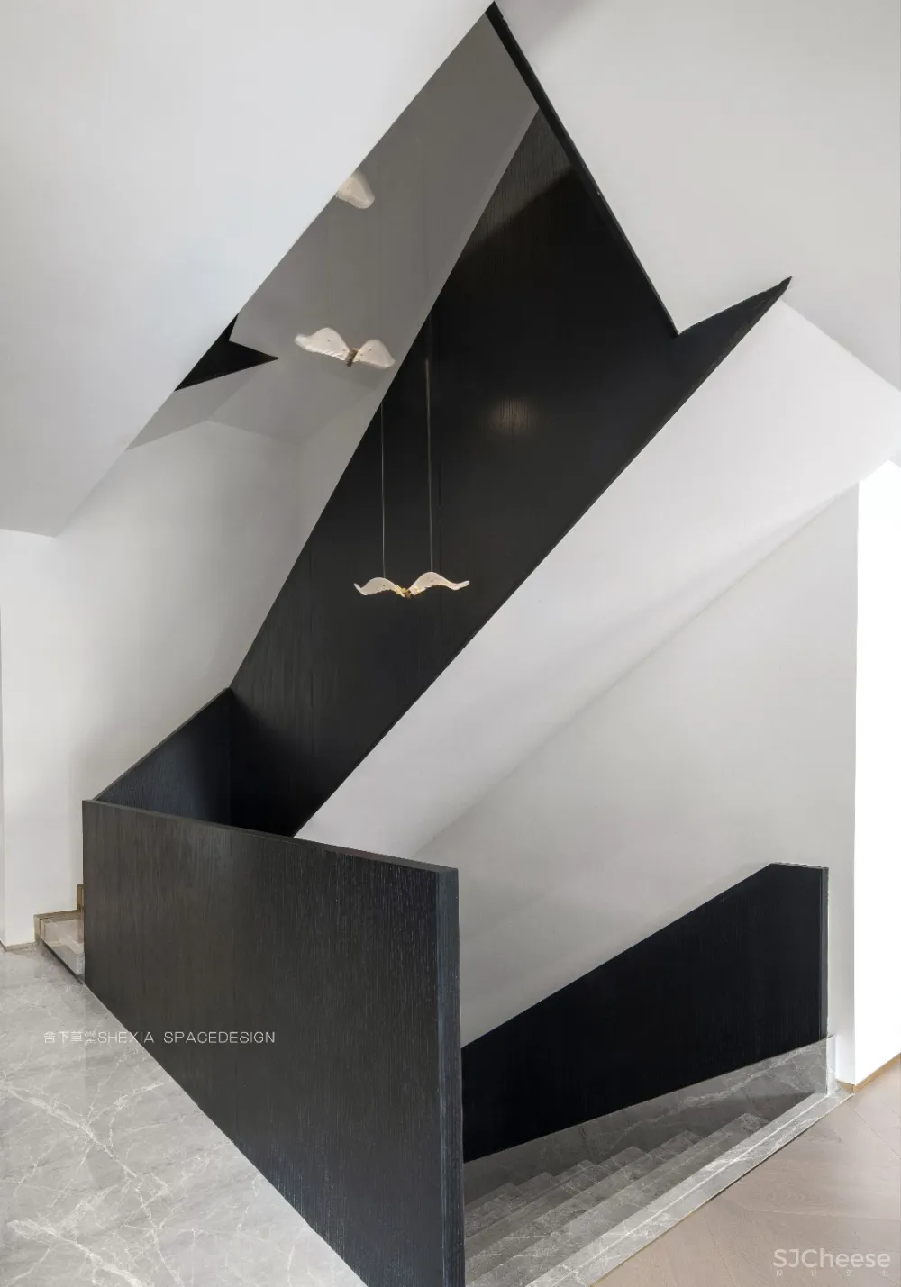 【宁洁设计作品 | 一半冷艳 · 一半迷红 】