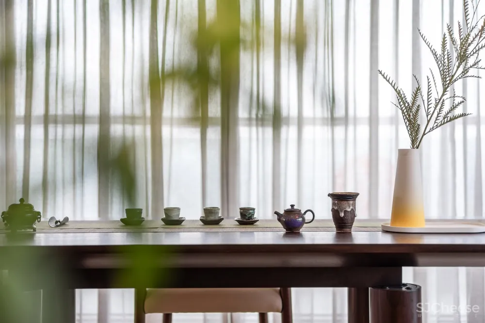 鸿艺源设计丨深圳壹方中心私宅:静雅新中式,风韵自清逸