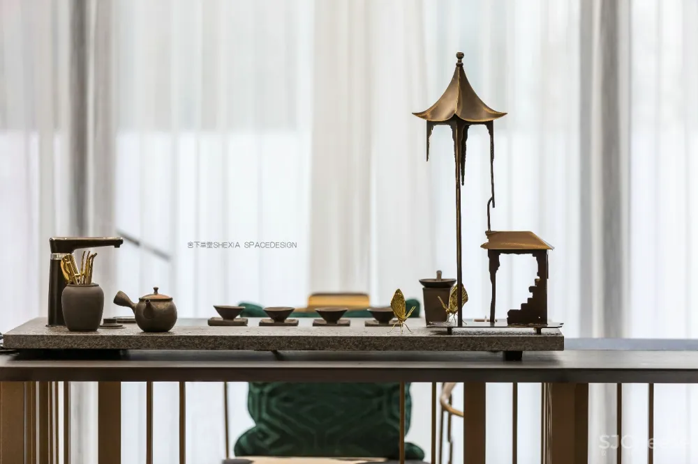 【宁洁设计作品 | 一半冷艳 · 一半迷红 】