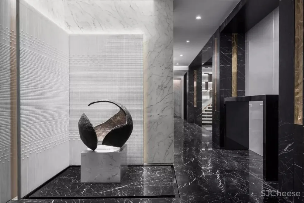 LSD | 寻找向心而生的唯一解