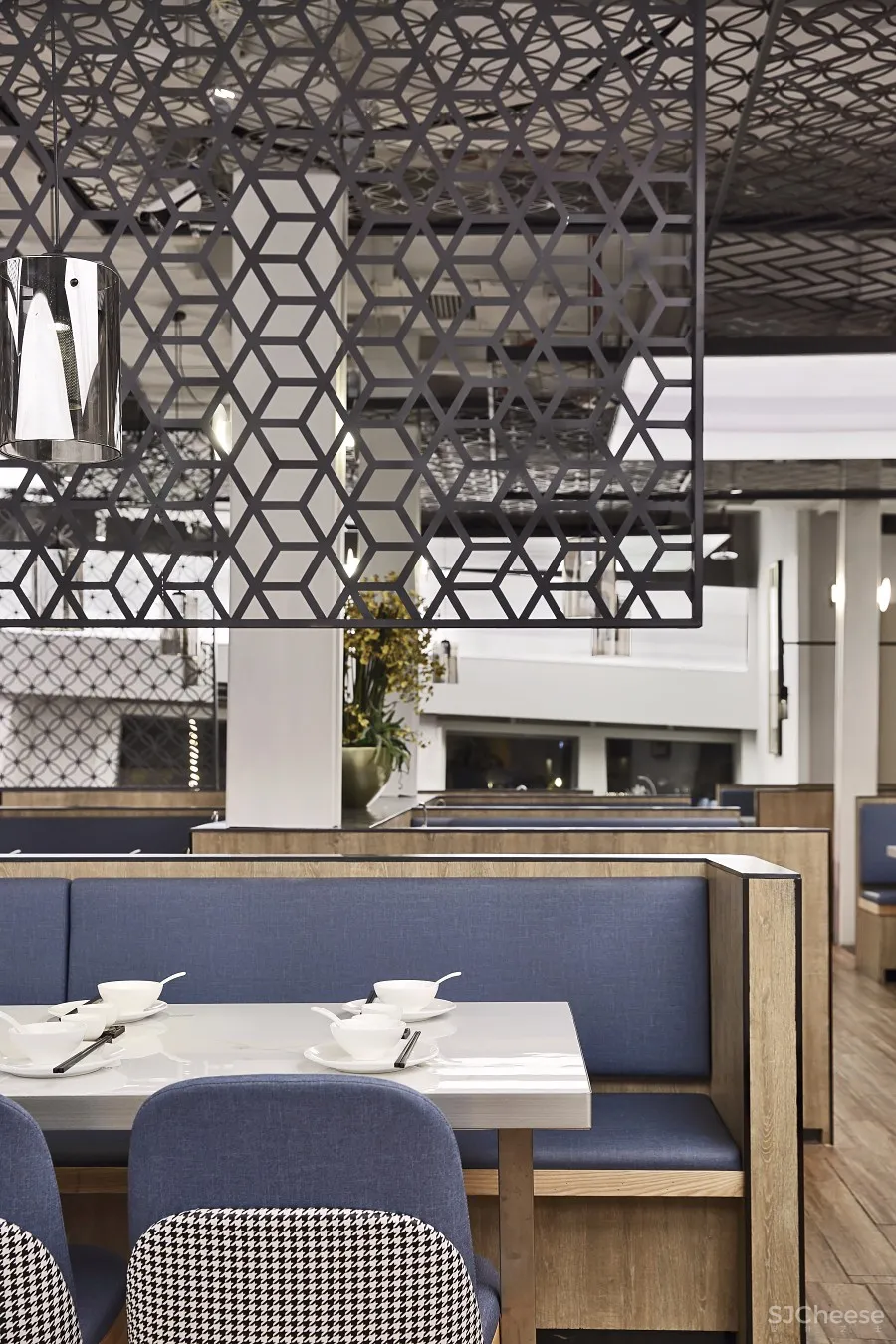 深圳餐厅空间设计【艺鼎新作】海上生明月，天涯共船说