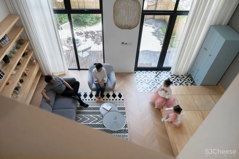 新作 | 大海小燕设计工作室：上海 几何空间 – 二娃乐园