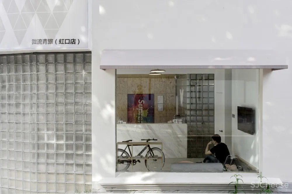 新作 | 辑画设计:微流青旅