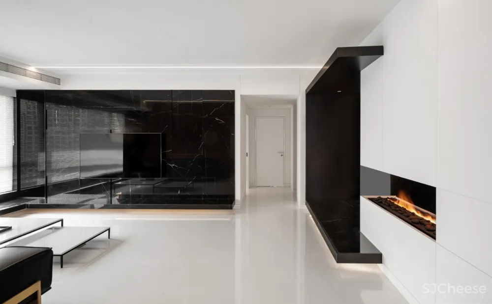 Silent depth |《璞.真》居然之间，极简黑白