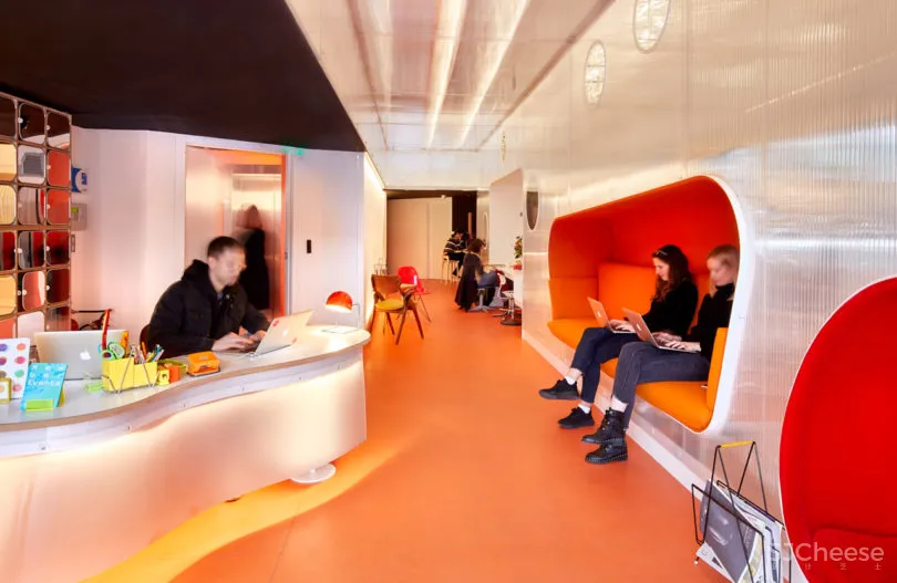 伦敦一家可以托儿的联合办公空间