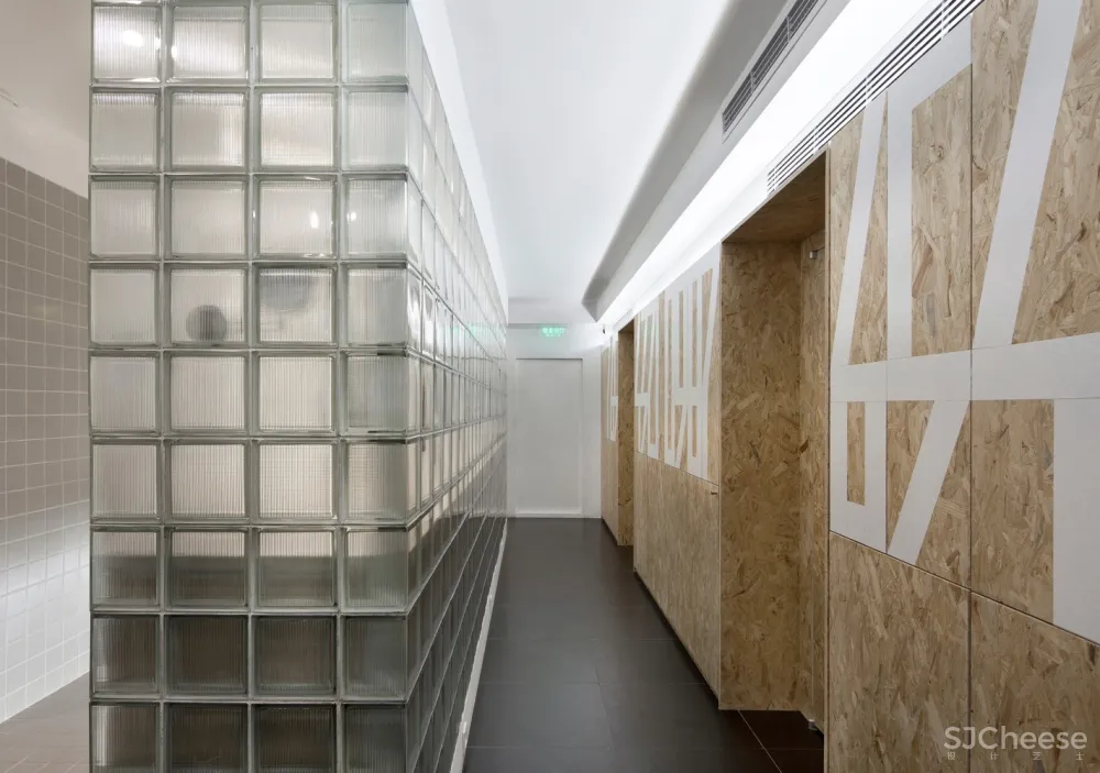 新作 | 辑画设计:微流青旅